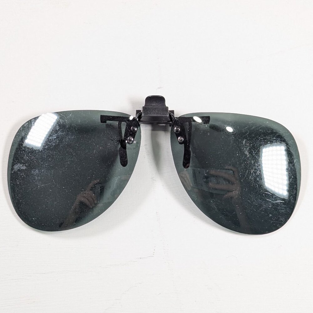 Vintage Aviator sun shade clip-on sunglasses fronts